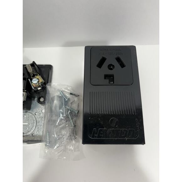 LEVITON Cat.No‎ 5054 , Black 30A ,250V Surface Mount Dryer Outlet - Picture 4 of 7